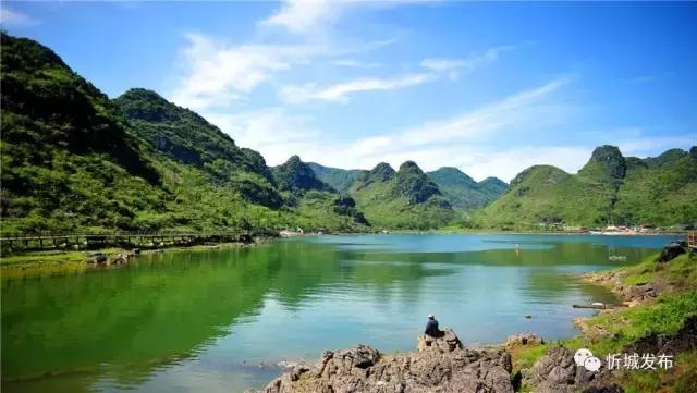 2019五人龙舟比赛时间表,2022年端午节广西忻城乐滩龙舟赛