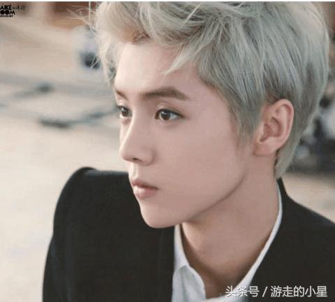 关晓彤鹿晗踢皮球,鹿晗教关晓彤踢足球