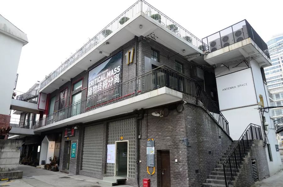 在上海生活有哪些福利可以领,外地人在上海享受的福利