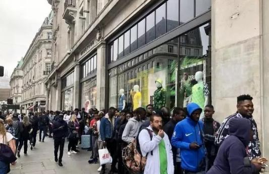 世界杯32强球衣，3分钟售罄的这款你pick不！