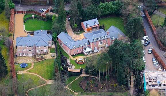 c罗豪宅vs梅西豪宅,c罗与梅西的豪宅谁更牛