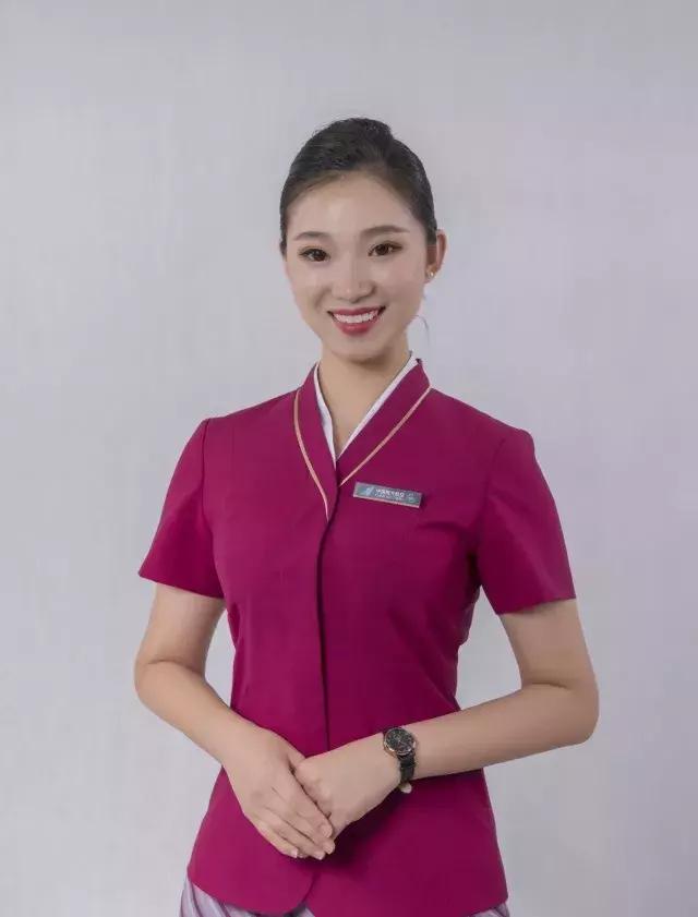 空姐和空姐格斗,足球比赛空姐