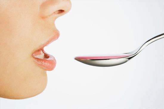 更年期潮热失眠月经不调,更年期月经推迟心情烦躁