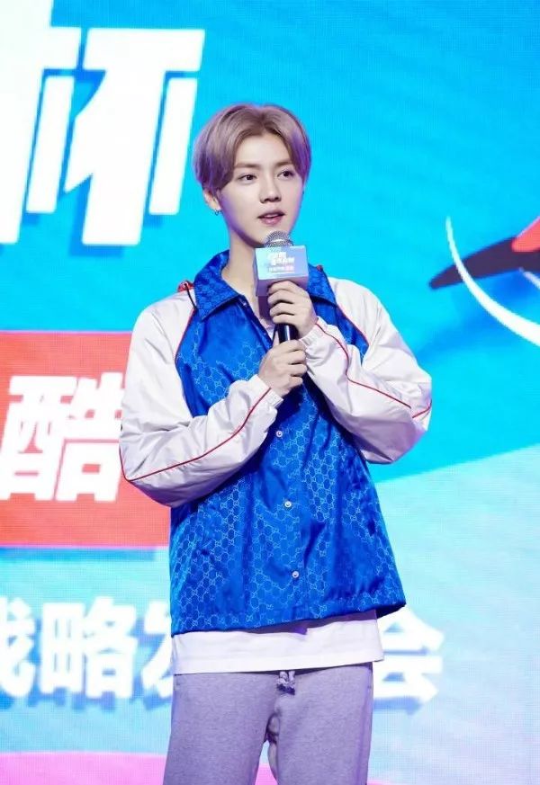 鹿晗凭实力解说世界杯,鹿晗解说世界杯状态