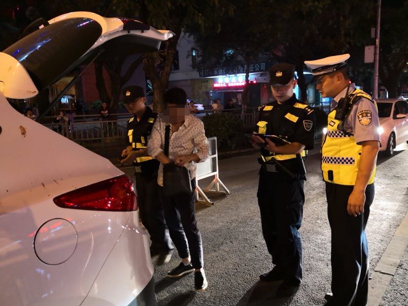 交管部门将在世界杯期间严查酒驾,世界杯交警提醒