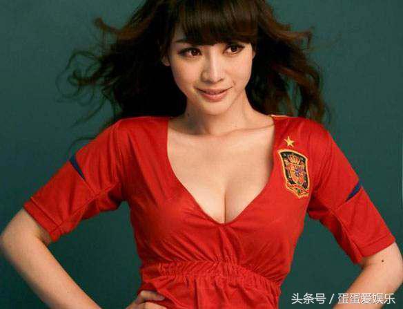 全球十大最漂亮女足球宝贝,中国十大靓丽足球宝贝张馨予