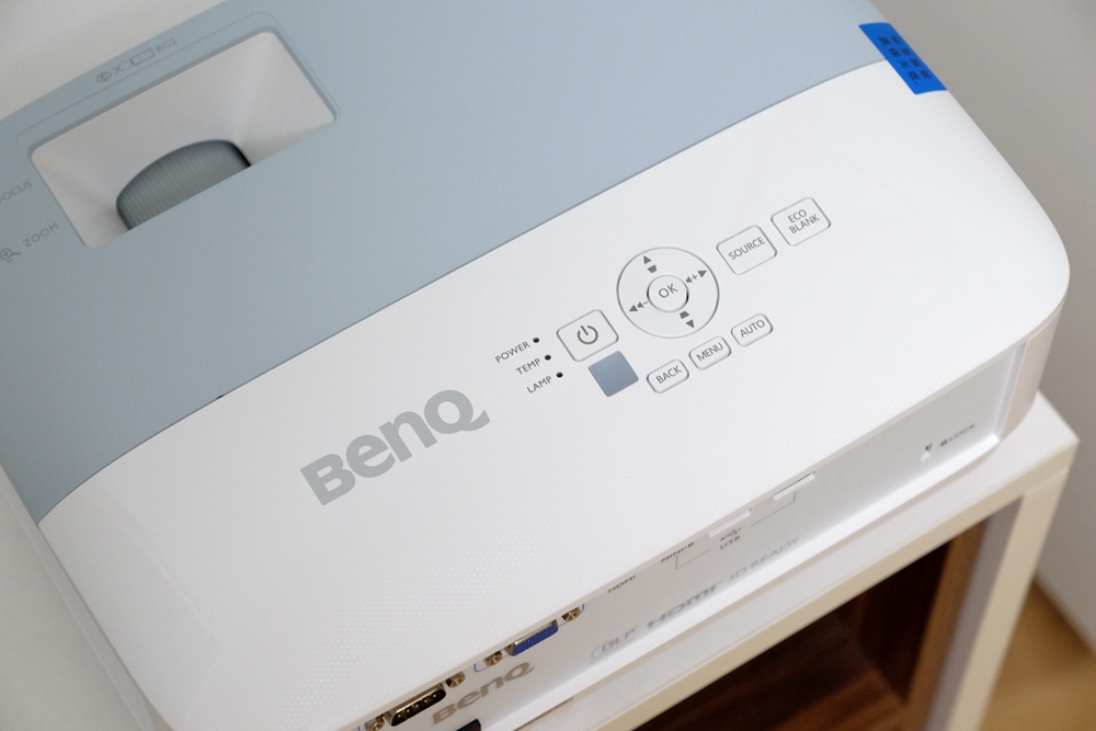 明基投影机i705升级,明基2k旗舰投影机