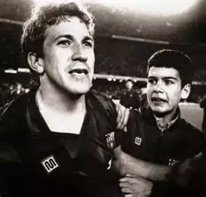 冷知识打羽毛球的男生,冷知识打球