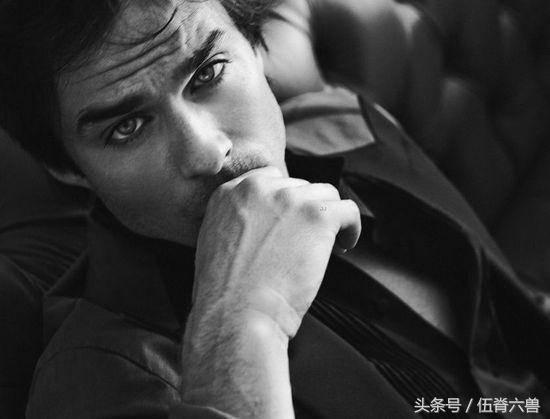 因《吸血鬼日记》走红，因戏生情花心无比，遇见她却成专一暖男！