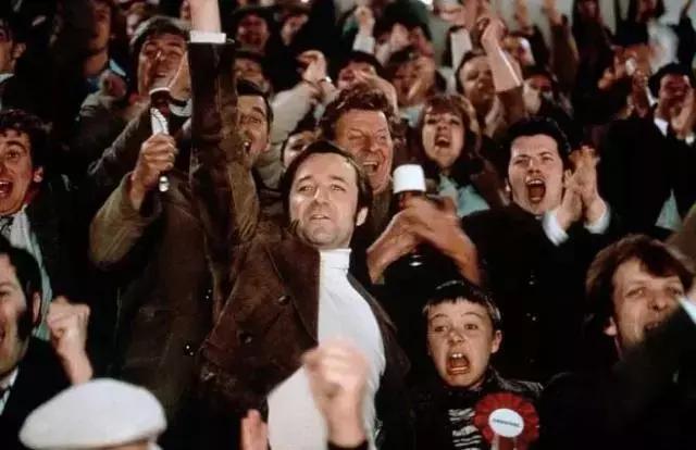 足球和爱情无法共存,足球和爱情