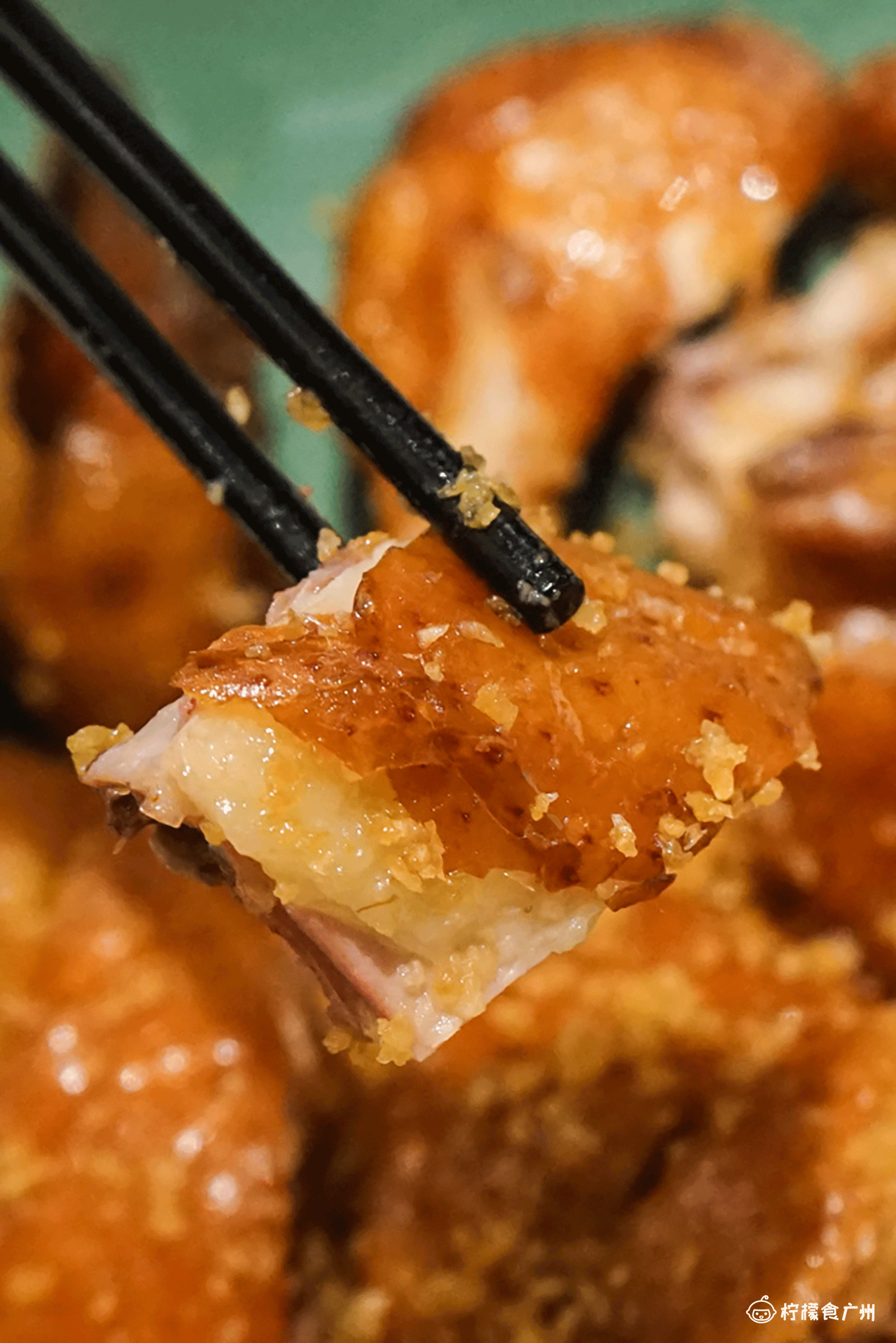 秒穿到香港的美食街，光车仔面就有1014816种搭配！