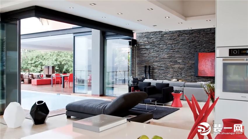 梅西球形豪宅,梅西的豪宅像足球一样