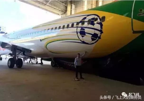 世界杯主题涂装,卡塔尔航空彩绘机世界杯涂装