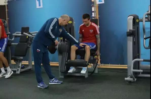 法国泰诺健,泰诺健助力引体向上