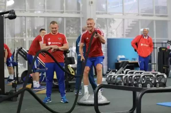 法国泰诺健,泰诺健助力引体向上