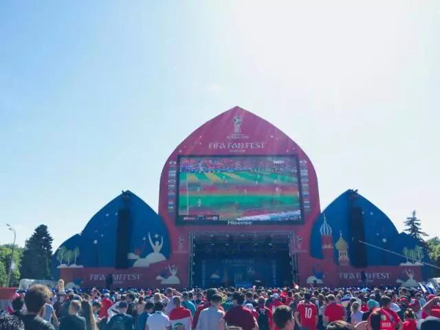 c罗和别人单挑,c罗和内马尔单挑