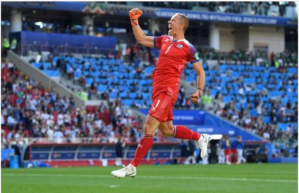 扑出梅西点球冰岛门将,冰岛队扑出点球