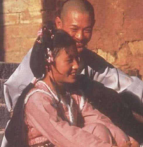 少林寺李连杰被追的片段,少林寺李连杰版是怎么拍的