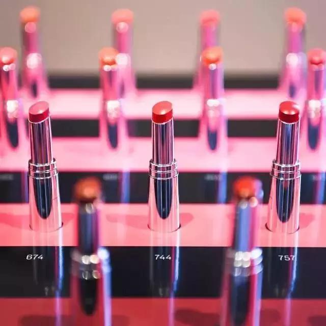 迪奥黑管魅惑唇釉883,迪奥黑管魅惑口红744