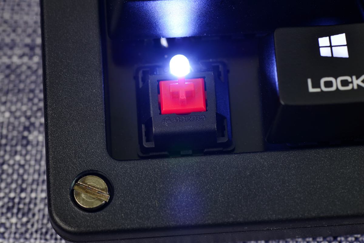 全套德国装备支持德国队，升级骨伽外设