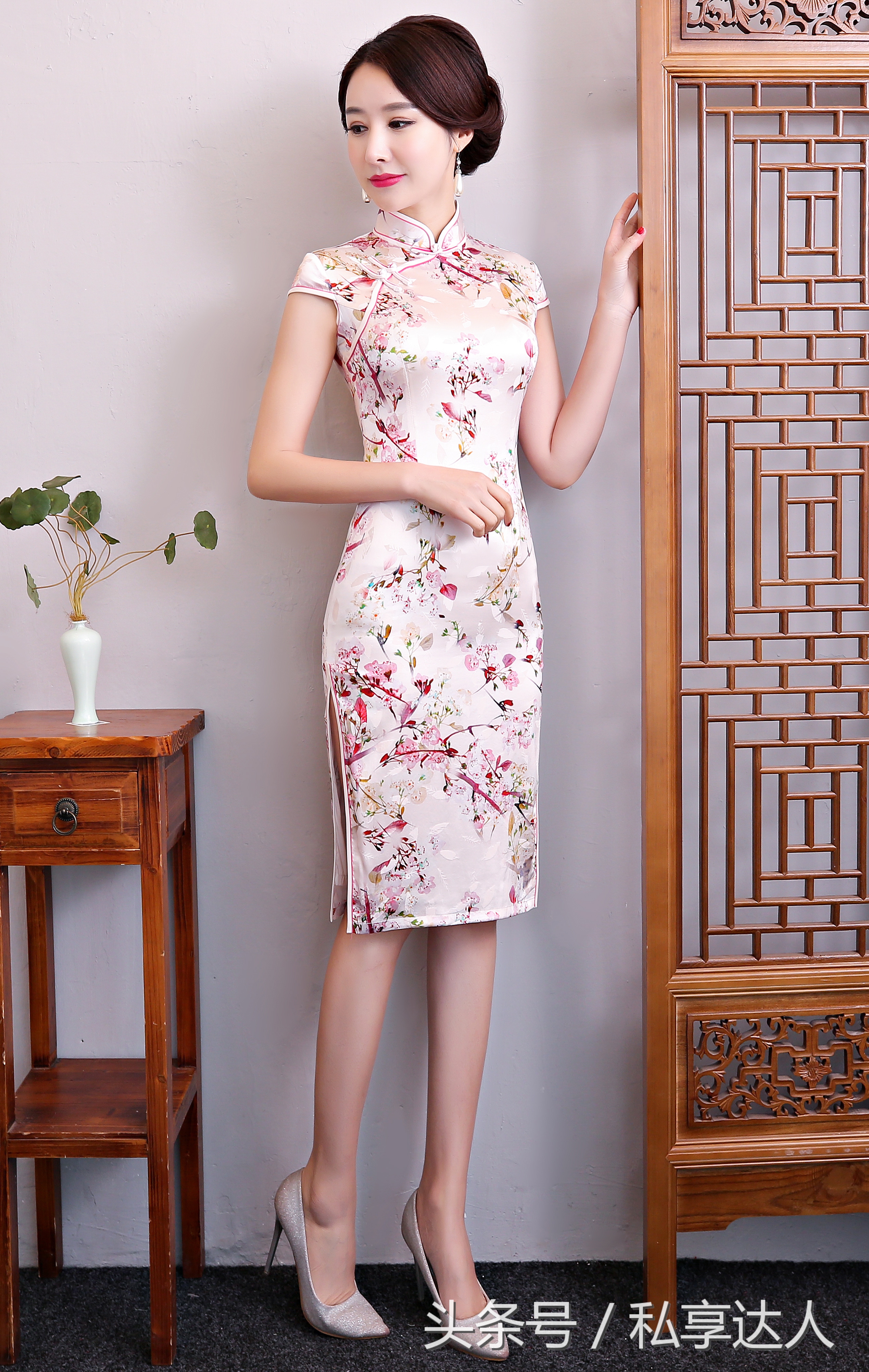 真丝旗袍为什么那么好看,穿旗袍的女人高贵典雅