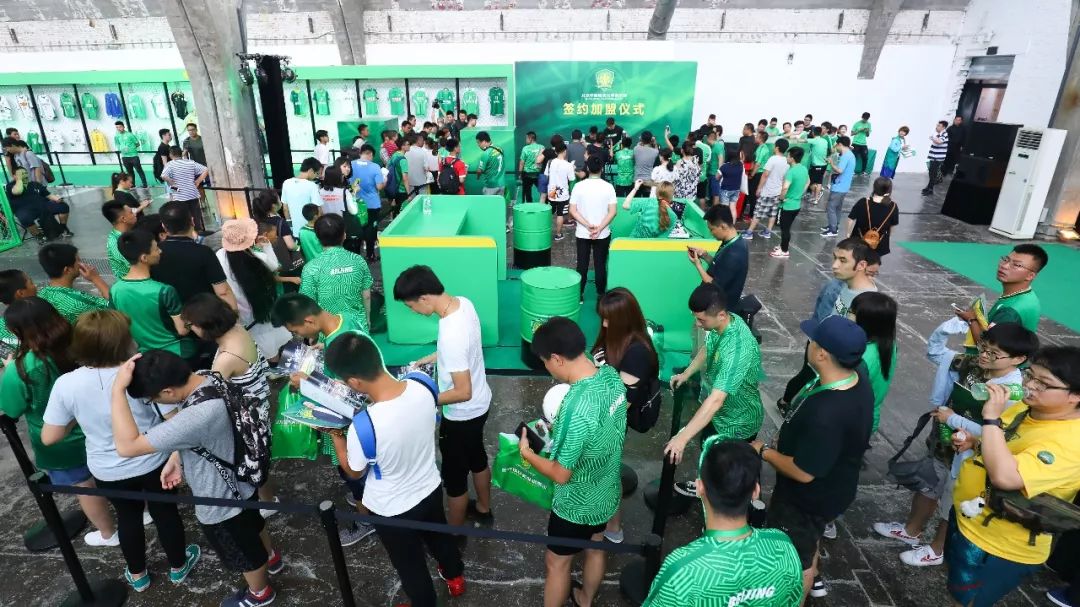 活动|“二大爷”大秀脚法嘉年华圆满落幕