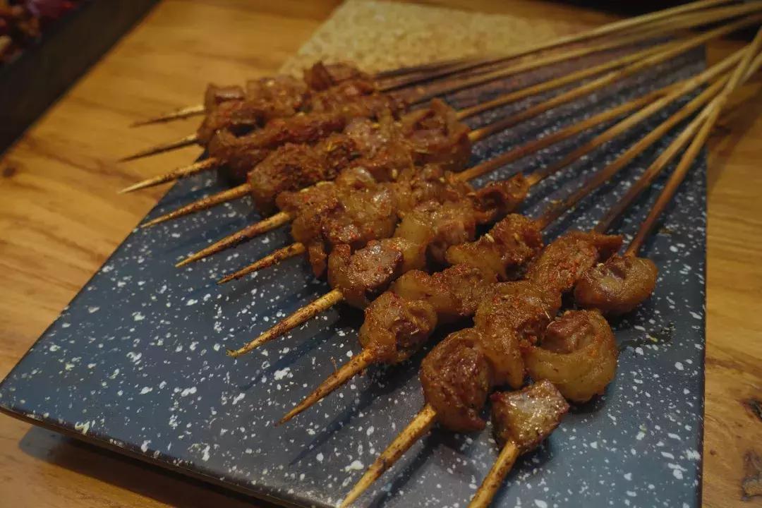 世界杯他们累腿儿，我们累嘴儿，大连这7家串店和世界杯是绝配！