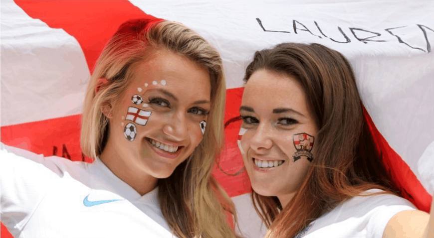 我们一起喵喵喵！英格兰独创快乐足球打法，夺冠热门也望尘莫及