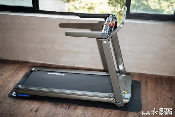 太阳毒辣雾霾猖狂亿健睿致X5跑步机才是室内锻炼好帮手