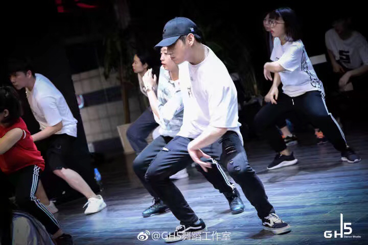 斯为泰山而不骄文字图,斯为泰山而不骄音频