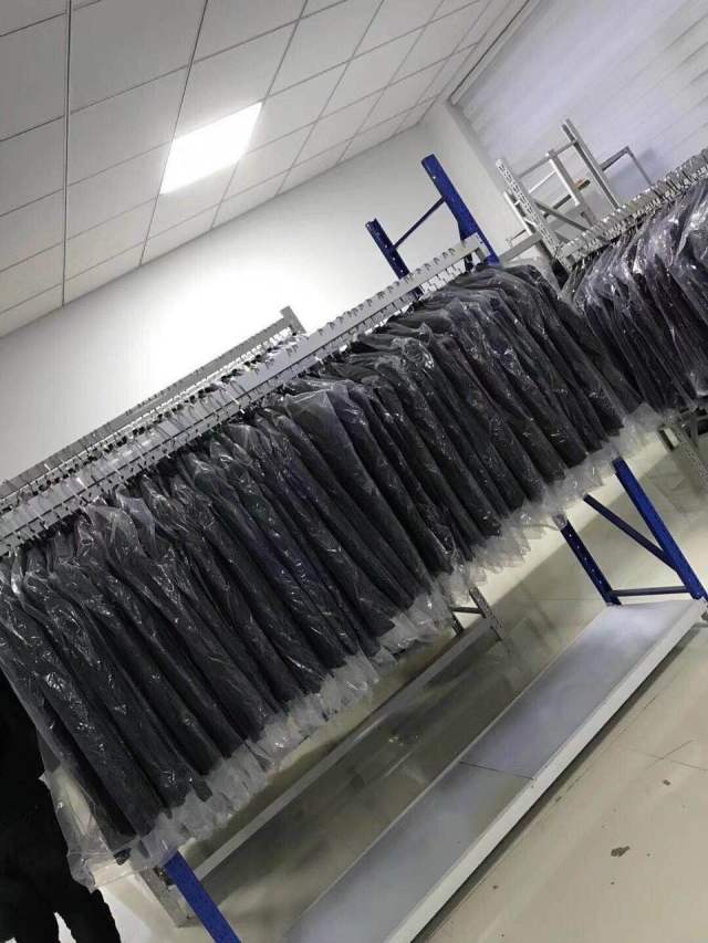 今天穿什么？这家外贸小店承包你的衣橱！