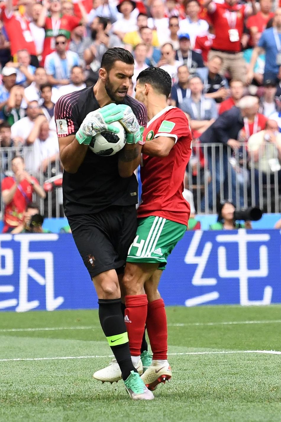 我们不止有C罗！葡萄牙门将伟大扑救致敬班克斯出道一度踢前锋