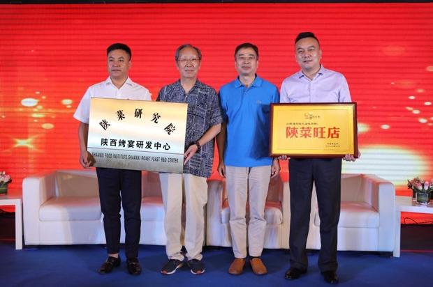 宴遇石锅鱼油焖小龙虾烧烤大排档,宴遇烧烤深夜小酒馆