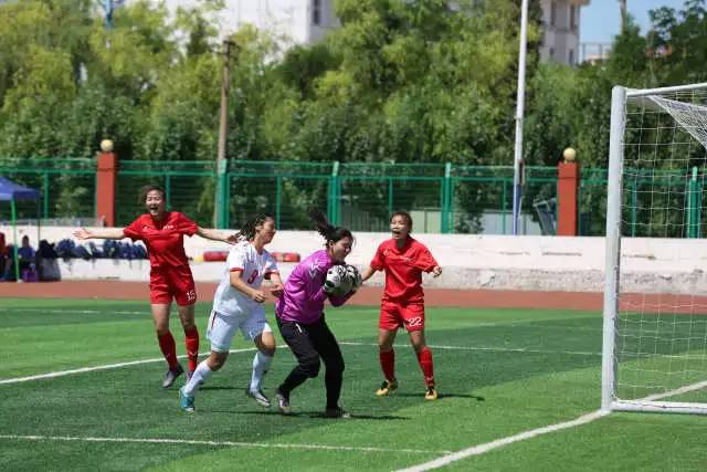 内蒙古“主席杯”高中组总决赛收官男女组冠军分落呼包