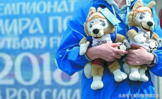 冬天看世界杯的正确打开方式,冷到发紫