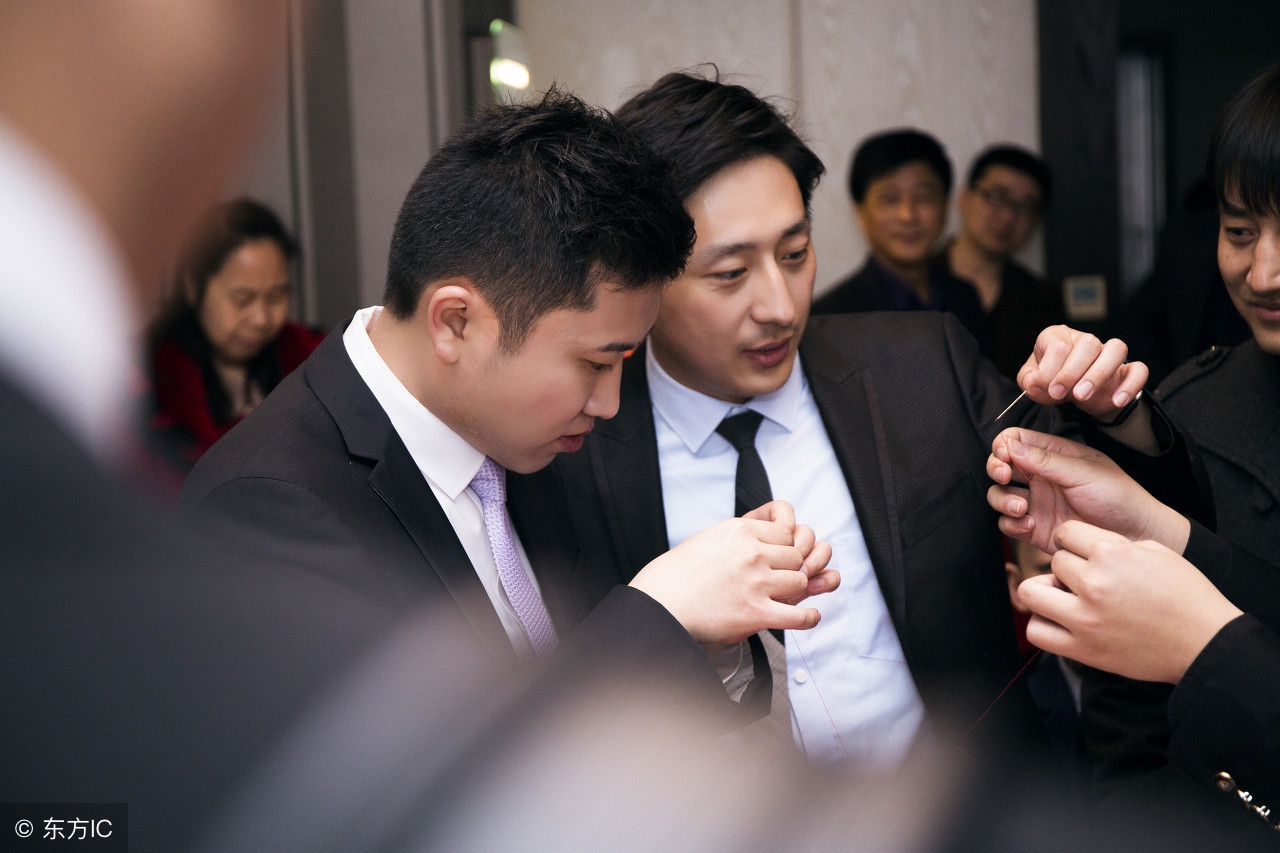 员工经常顶撞上司如何处理,如何处理当众顶撞上司的员工