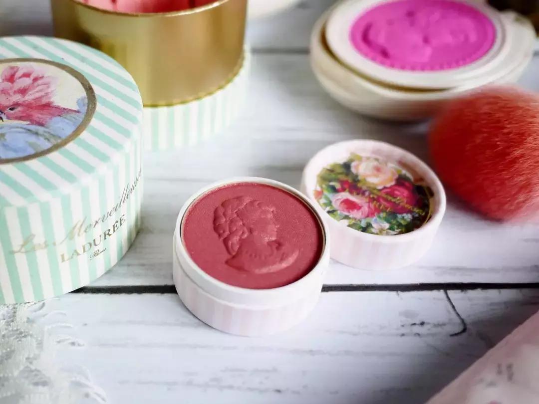 去香港必买彩妆清单,去香港必买的美妆清单