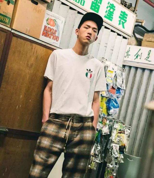 2022世界杯联名款轻奢杯,世界杯联名款足球