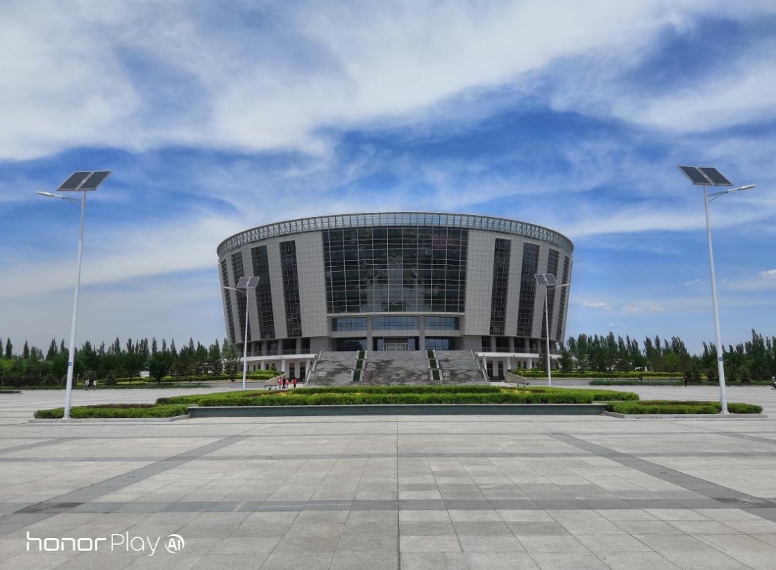 最实用的千元机荣耀play,荣耀play适合玩哪6款游戏