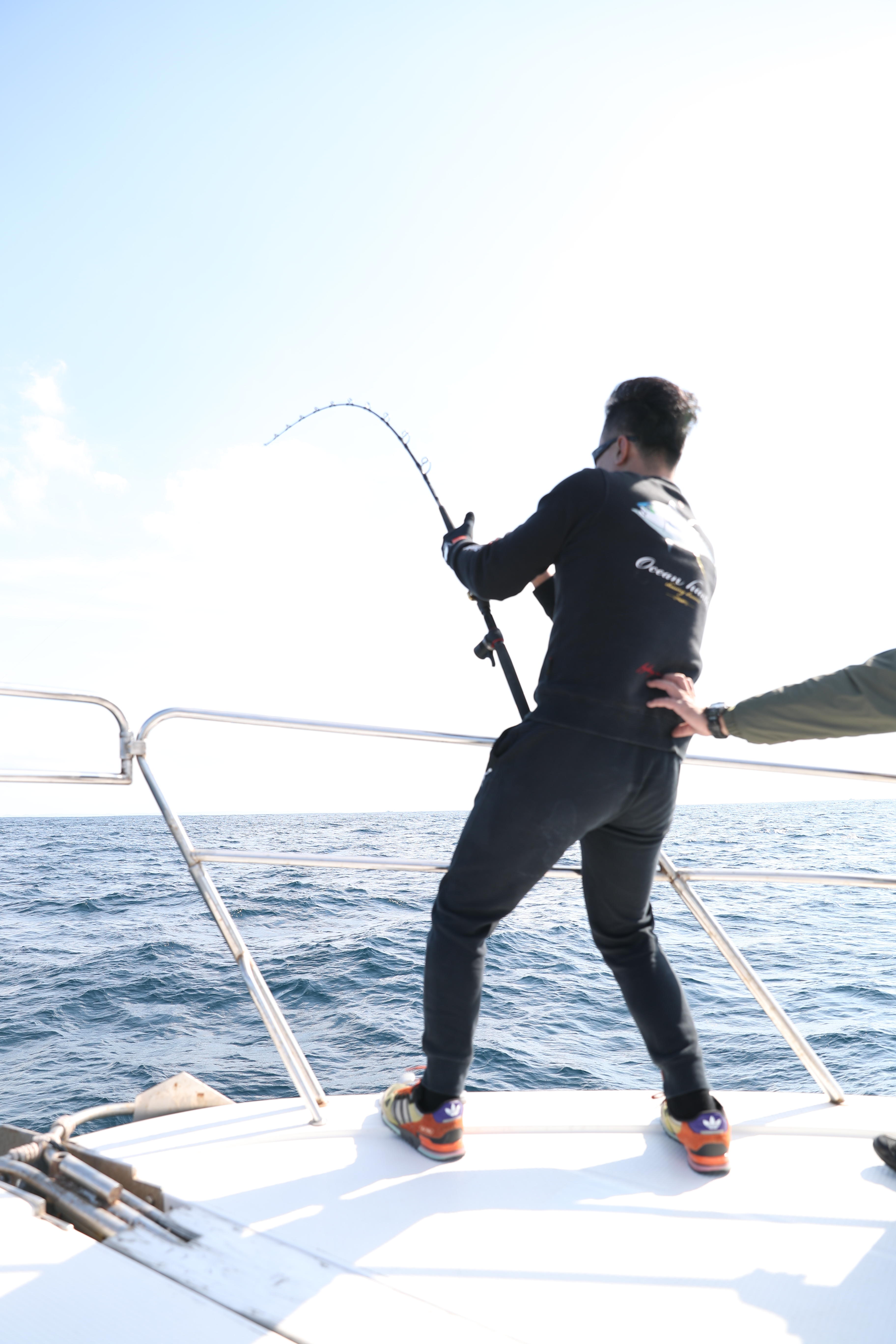 日本海域发现的奇特生物,日本海域漂浮着巨型海洋生物