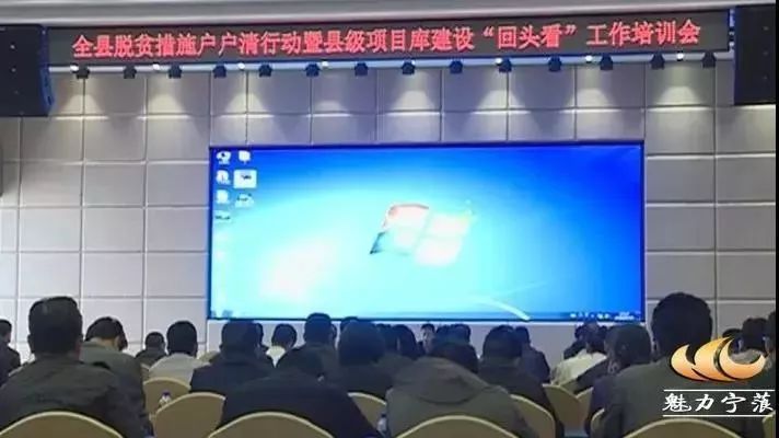 小偷偷钱打赏女主播,男子打赏女主播偷井盖