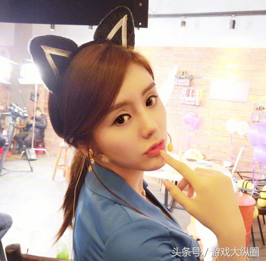 斗鱼“球王”张琪格为蹭热度假扮法国球迷？网友：请文明观球！