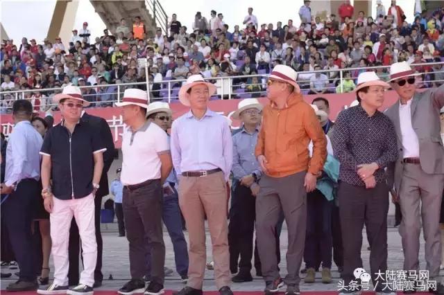 伊泰大漠鄂尔多斯金杯赛火爆来袭！开启“三杯一节”品牌赛马序幕