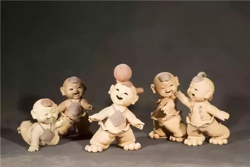 今日一别明年才能相见,今日一别江湖再相见