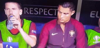 c罗为武汉捐10w欧元,c罗为中国献血