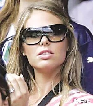 “宇宙最强”太太团:酗酒斗殴、互嘲比奢,以此成名日进斗金