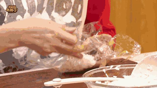 适合6岁孩子的足球训练,培养孩子足球乐趣的视频