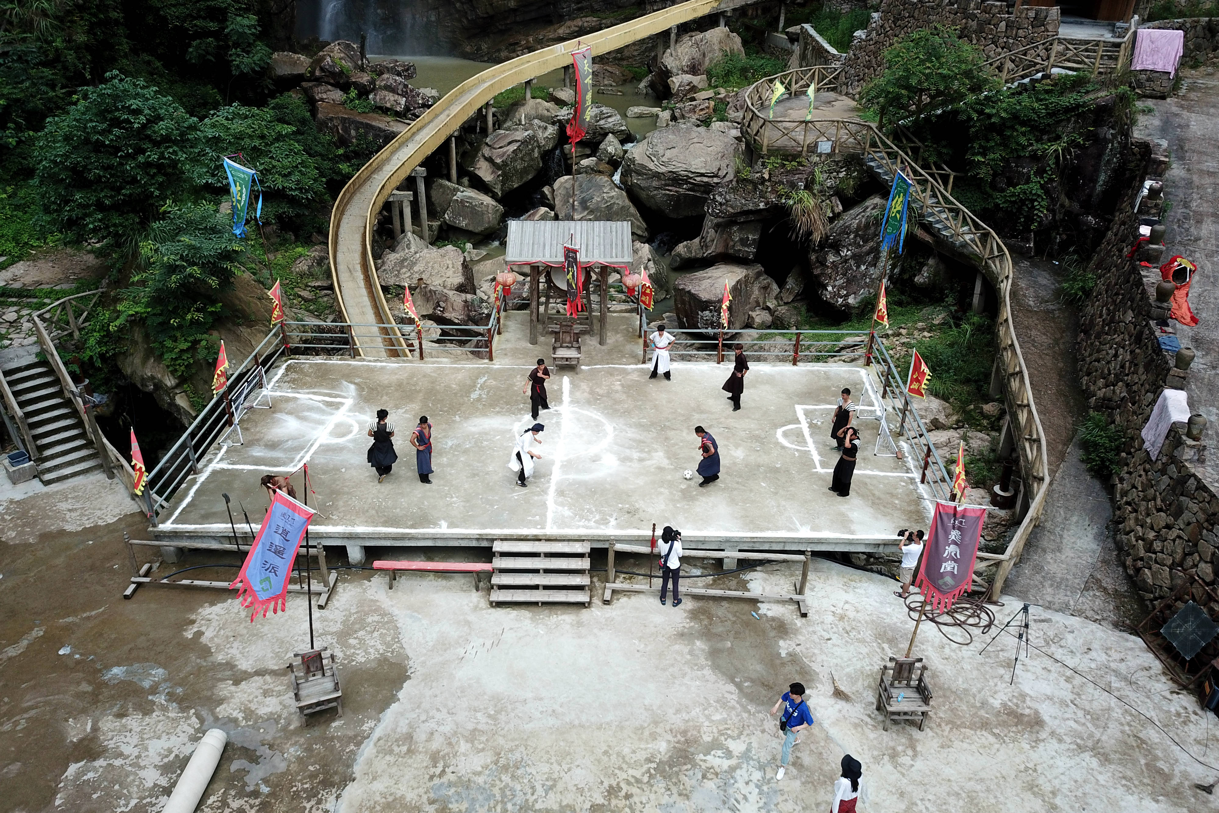 少林足球开播盛况,少林寺重出江湖