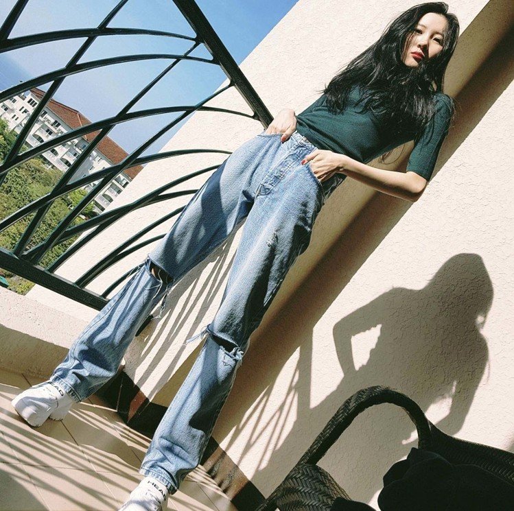 韩国长腿穿搭,韩国第一腿精穿高跟鞋