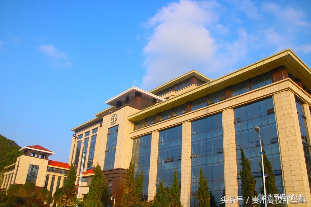 填志愿选贵州专科学校建议一下,贵州文史类大专院校